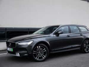 Volvo v90 cross country