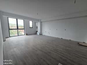 De vanzare Apartamente 4 camere cu scara interioara Bloc Nou. — miniatura 3