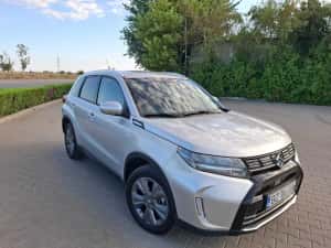 SUPER OFERTĂ! Primul proprietar vinde Suzuki Vitara GSR 1.4L BOOSTERJET HYBRID 48V PASSION. Cauciucurile de iarnă și portbagaj metalic ,CADOU! — miniatura 6