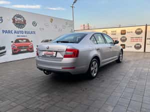 Skoda Octavia 2013, 150 CP, Automat, Diesel - 7.500 EUR — miniatura 4