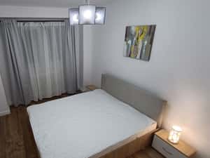 Persoană fizică închiriez apartament modern cu 2 camere — miniatura 4