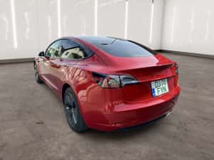 Tesla Model 3 Long Range Dual Motor 4x4 — miniatura 3
