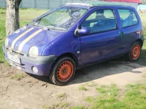 Dezmembrez Renault scenic automat de 2.0 benzina an 2001 Twingo 1.2 — miniatura 8