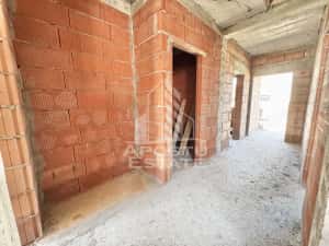 Duplex despartit cu 4 camere 2 bai si dressing toate utilitatile Giroc — miniatura 3
