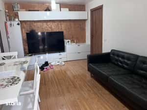 Apartament 3 camere, decomandat, zona Craiovita Noua — miniatura 3