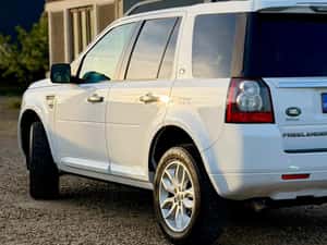 Land Rover Freelander Automată 191 HP Diesel — miniatura 2