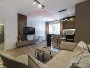 Apartament cu 2 camere de vânzare în zona Tractorul — miniatura 3