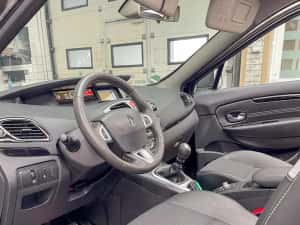 Vand Renault Scenic 2012 Diesel 1870 cmc Neavariata — miniatura 6
