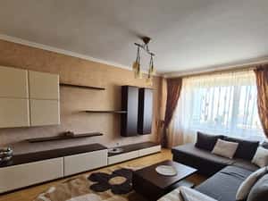 Vând apartament tipD cu 3 camere pe b-dul Nufărului vis a vis de Lotus — miniatura 5