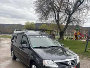 Vând Dacia Logan MCV 1.6. 16v