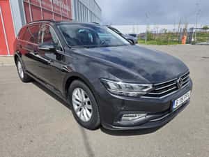 Volkswagen Passat Comfortline Automată 150 HP Diesel