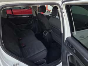 Vw Tiguan 2.0 Diesel / R-Line  / Automată/ Faruri Matrix / Distronic ACC / Line-Side Assist / Camera /Head-Up Display / Shadow line / 2WD /  Euro 6 — miniatura 8
