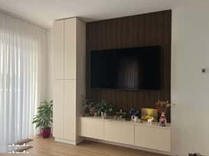 Vând apartament cu 3 camere, 2 băi, balcon generos – 68,6 mp utili — miniatura 3