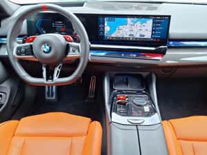 BMW M5 Hibrid, 585 cp, 16.230 km, 2025 — miniatura 5