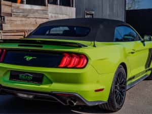 Ford Mustang EcoBoost 2.3 — miniatura 6