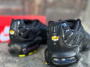 Adidasi Nike Air Max plus Gs Triple Black 100% originali-37.5 — miniatura 7