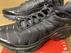 Adidasi Nike Air Max plus Gs Triple Black 100% originali-37.5 — miniatura 8