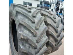 Anvelope BKT 650/65R38 pentru Claas și Deutz-Fahr.