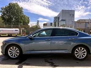Vând Volkswagen Passat B8, an fabricație 2018, echipare Highline — miniatura 2