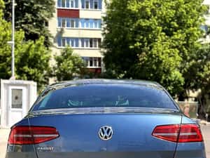Vând Volkswagen Passat B8, an fabricație 2018, echipare Highline — miniatura 3