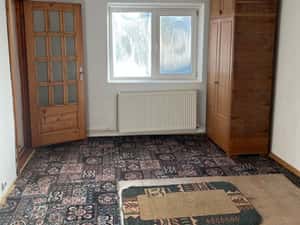 Apartament 2 camere, 56 mp, decomandat, etaj 2, ideal pentru renovare — miniatura 4