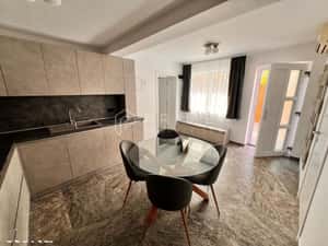 ULTRA-CENTRAL | Ideal Studenți UMFST | Apartament Premium — miniatura 2