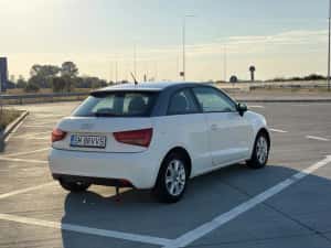 Audi A1 1.6 TDI 2011 | Bi-Xenon | CarPlay/Android Auto | Scaune Încalzite | Ambreiaj Schimbat — miniatura 4