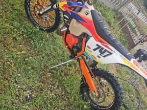 Ktm 250 2017 72 ore de nou — miniatura 5