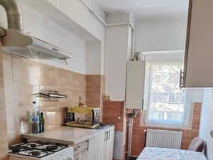 Proprietar, inchiriez apartament 1 camera, Centru, suprafata mare — miniatura 4