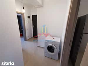 Inchiriere 2 camere decomandat Militari Residence — miniatura 6