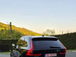 Volvo XC 60  Mild-Hybrid -Diesel — miniatura 3