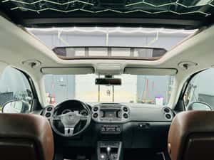 VOLKSWAGEN TIGUAN 4x4 — miniatura 6