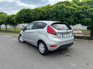 Ford Fiesta 1.4 TDCI Euro 5 2012 — miniatura 10