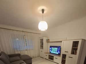 Apartament 3 camere, Rovine
