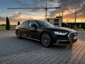Audi A8L  60 TFSI