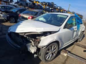 Pompa recirculare apa 2q0965567 Skoda Octavia 3 (facelift) (2017 - 2020) — miniatura 8