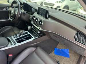 Kia Stinger 2018, 2.0T, 255 CP, Vehicul Second-hand — miniatura 5
