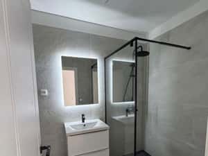 Apartament cu  2camere,finisat,etaj intermediar,parcare,zona Eroilor — miniatura 5