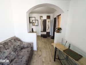 Apartament primitor 2 camere, ideal locuinta sau investitie, Rovine-la — miniatura 4