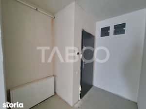 Comision 0-Apartament 3 camere 70 mp etaj 1 boxa la subsol Turnisor — miniatura 5