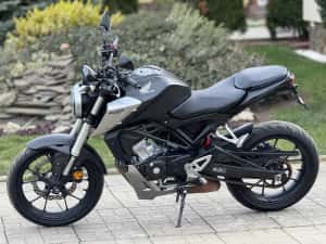 Honda CB125R 2018 ABS ~IMPECABIL~ A1-16Ani (nu cbr yamaha mt yzf ktm) — miniatura 3