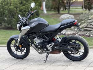 Honda CB125R 2018 ABS ~IMPECABIL~ A1-16Ani (nu cbr yamaha mt yzf ktm) — miniatura 4