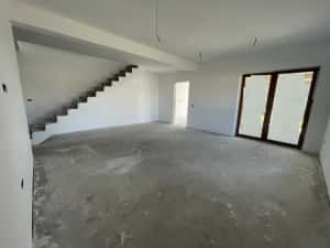 Despartit prin camera tehnica. Eficient energetic. Personalizare — miniatura 4