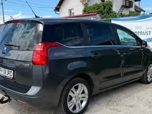 Peugeot 5008, 2010, 6.200 EUR — miniatura 6