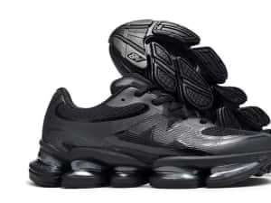Noile modele NEW BALANCE , la 2 perechi primiti o jacheta CADOU ! — miniatura 3