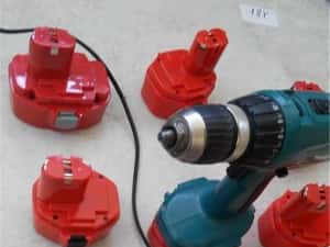 Acumulatori noi 9.6V 12 V 14.4 V si 18 V de 3 AH de putere mare — miniatura 1