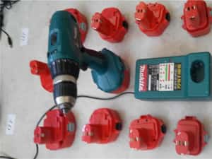 Acumulatori noi 9.6V 12 V 14.4 V si 18 V de 3 AH de putere mare — miniatura 3