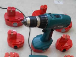 Acumulatori noi 9.6V 12 V 14.4 V si 18 V de 3 AH de putere mare — miniatura 4