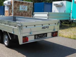 Remorcă REPO 750 kg Apicola – Cu Toate Obloanele Detasabile si Roti Dedesubt