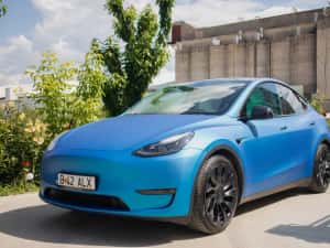 Tesla Model Y Performance MY 2024 — miniatura 2
